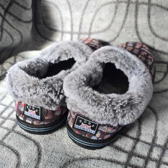 Skechers BOBS Too Cozy Faux Fur Slippers Cat Print - Picture 5 of 6